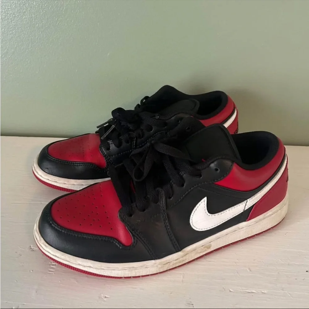 Nike good preowned